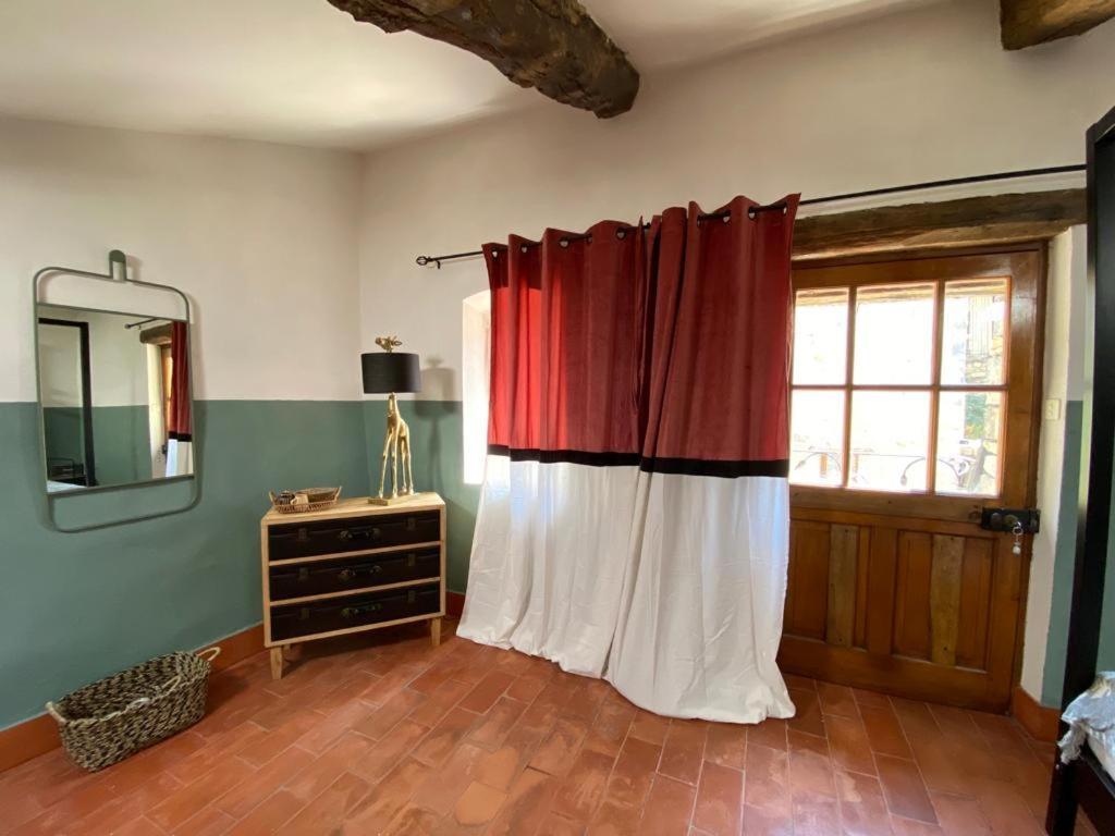 Saint-Auban-sur-lʼOuvèze La Tour Des Baronnies A La Porte De L Eau מראה חיצוני תמונה